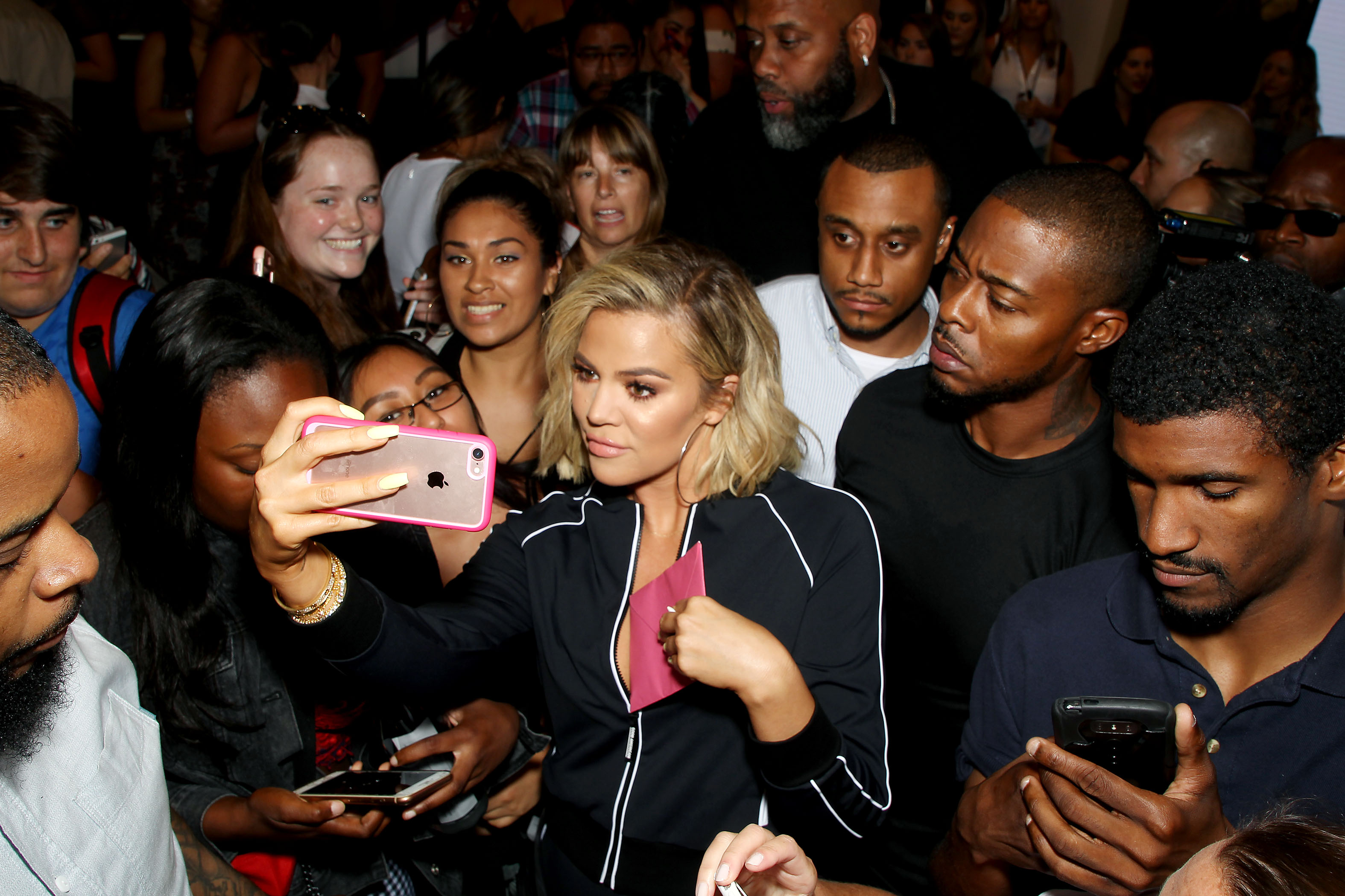 Access_Kardashian_10.jpg