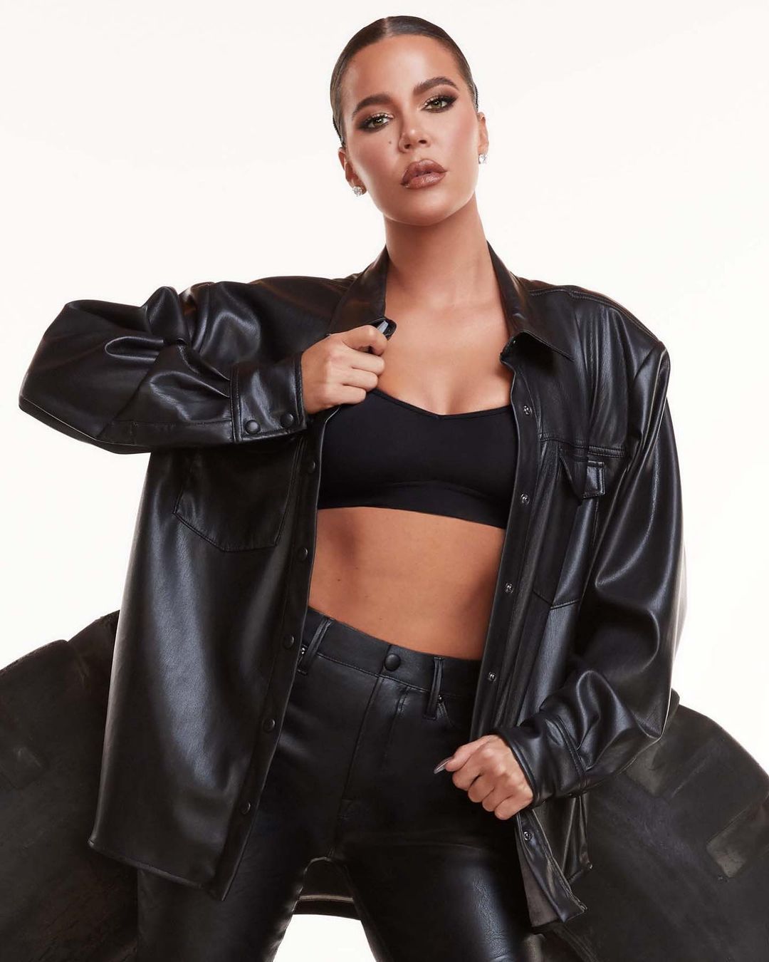 Access_Kardashian_03.jpg