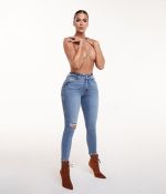 Access_Kardashian_001.jpg