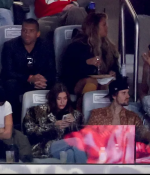 Access_Kardashian_05.png