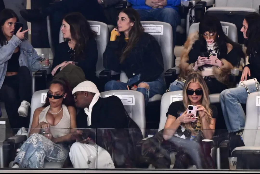 Access_Kardashian_03.png