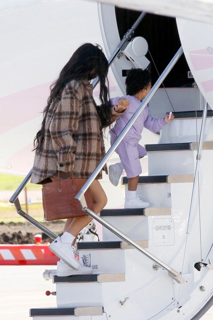 Access_Kardashian_004.jpg