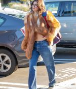 Access_Kardashian_02.jpg