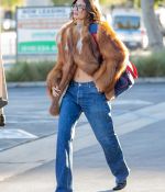 Access_Kardashian_08.jpg