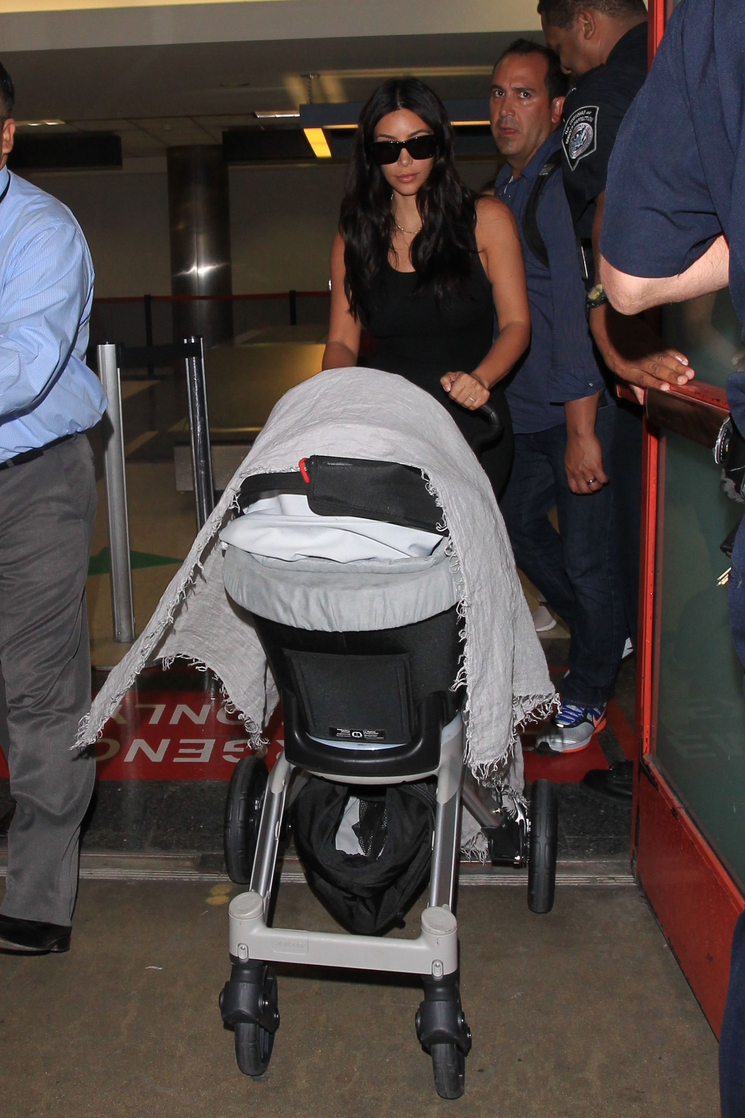 Access_Kardashian_01.jpg