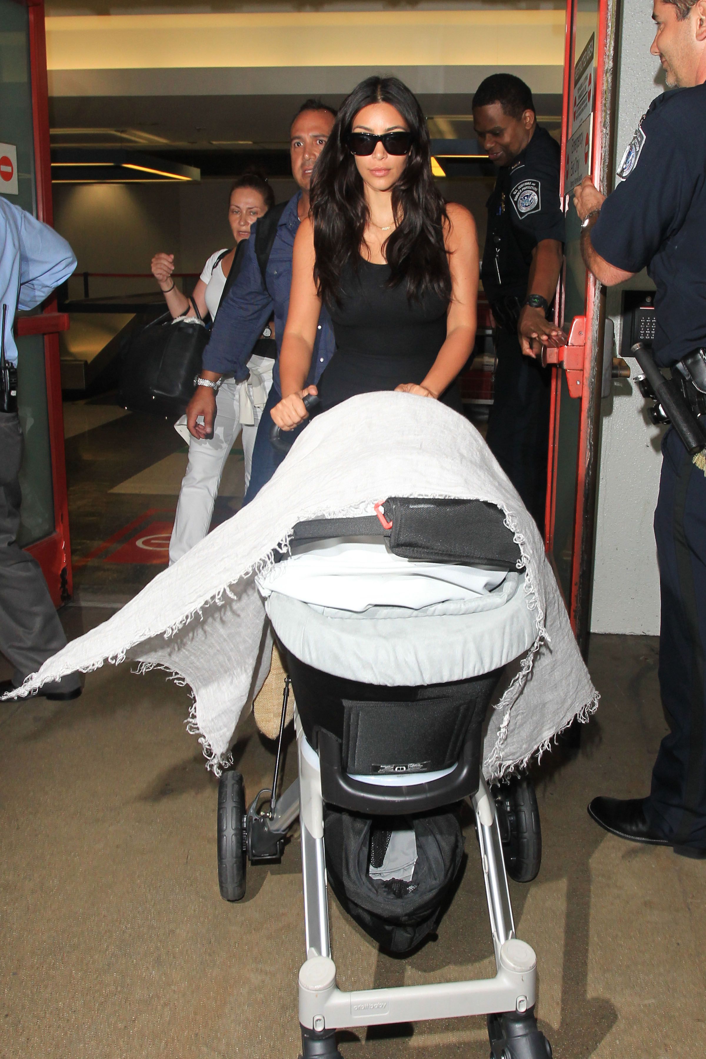 Access_Kardashian_06.jpg