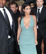 Access_Kardashian_02.jpg