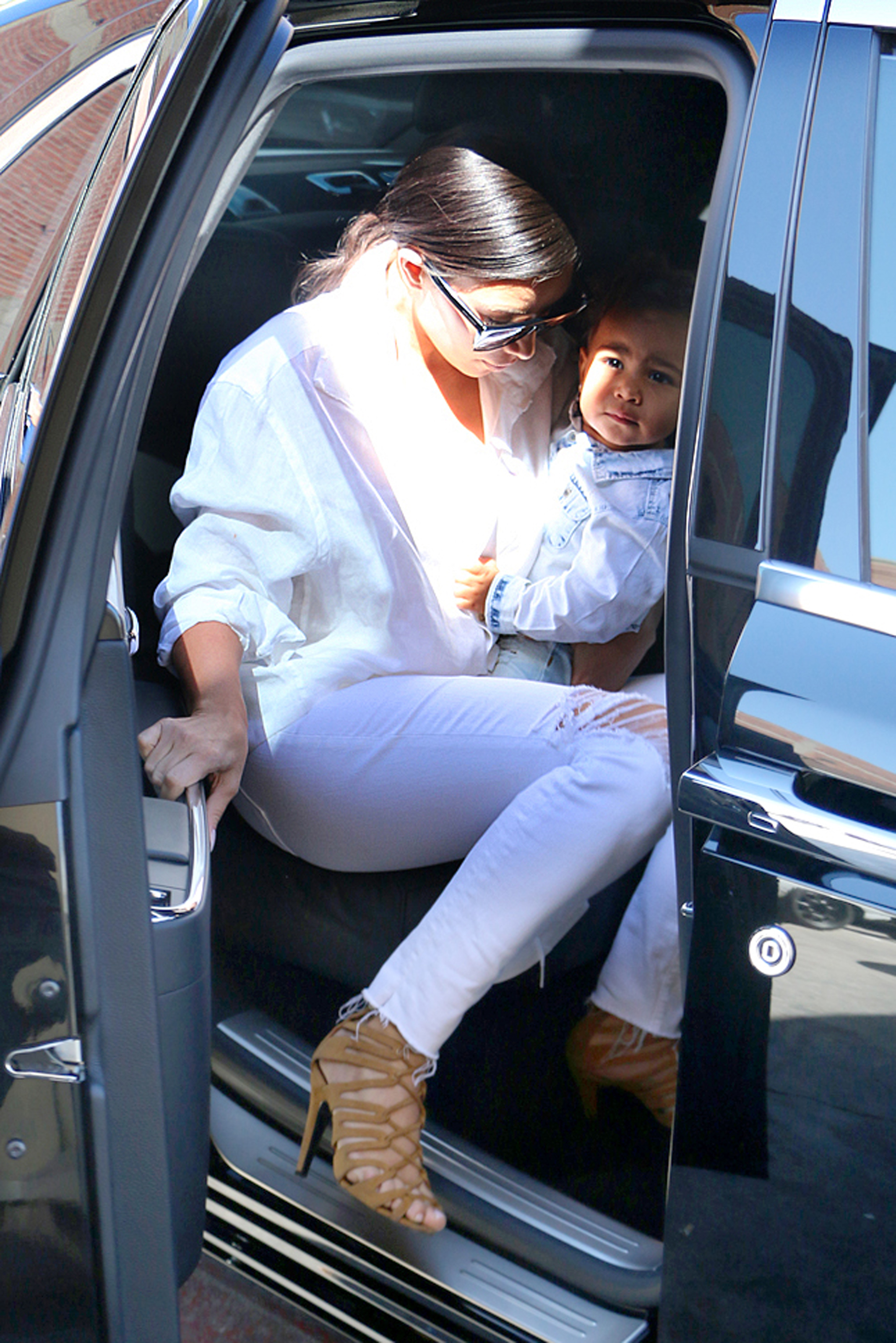Access_Kardashian_01.jpg