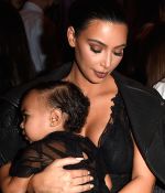 Access_Kardashian_09.jpg