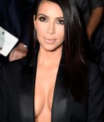 Access_Kardashian_07.jpg