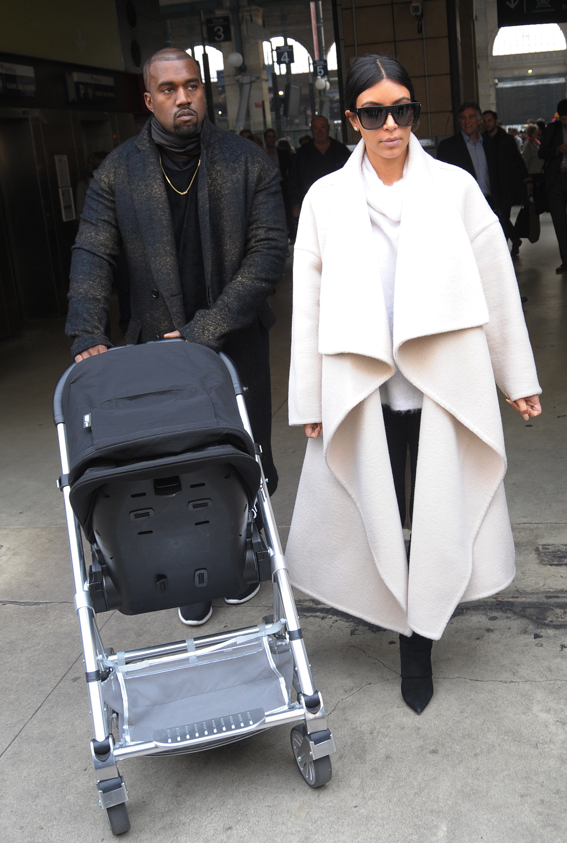 Access_Kardashian_03.jpg