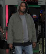 Access_Kardashian_01.jpg