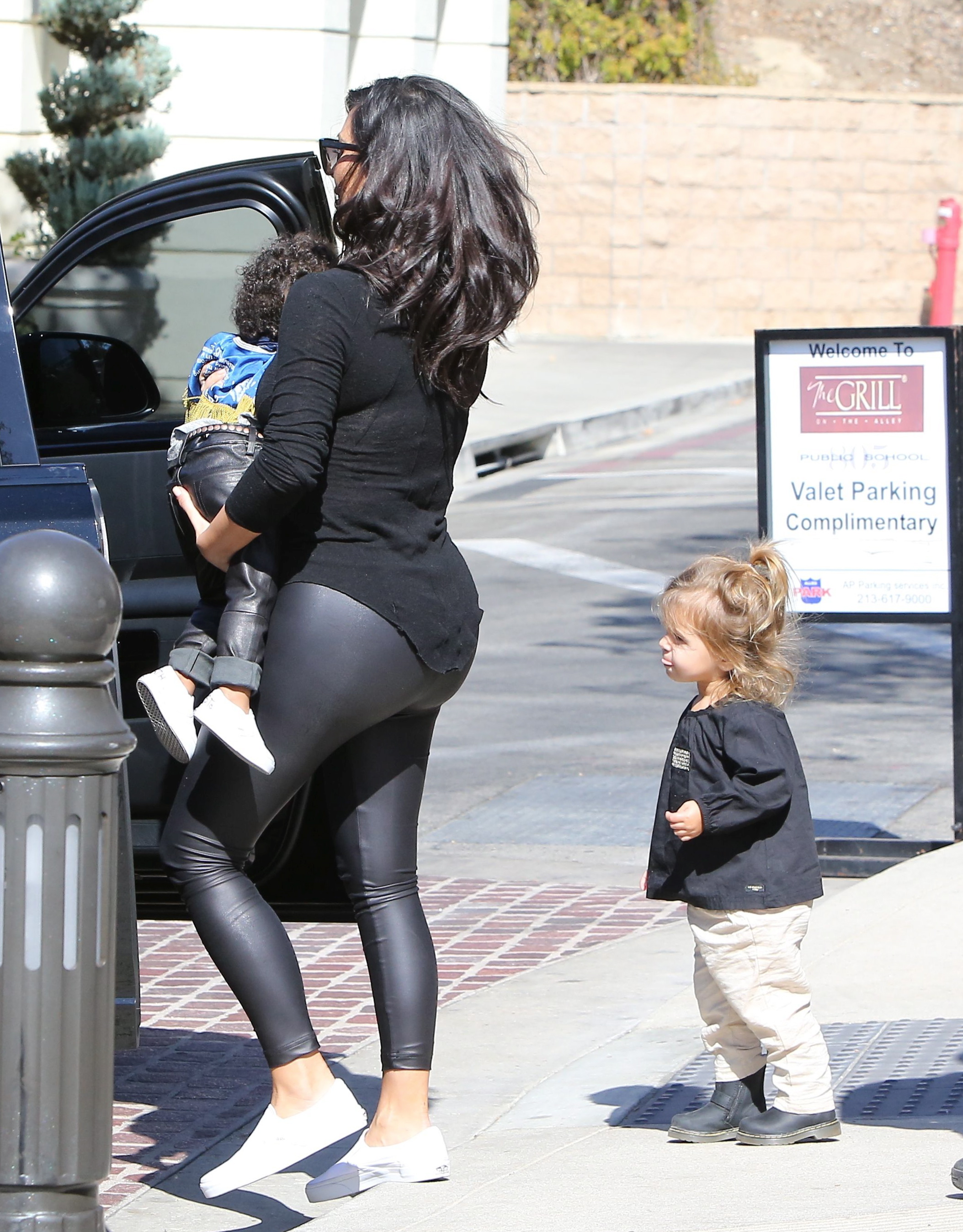 Access_Kardashian_05.jpeg