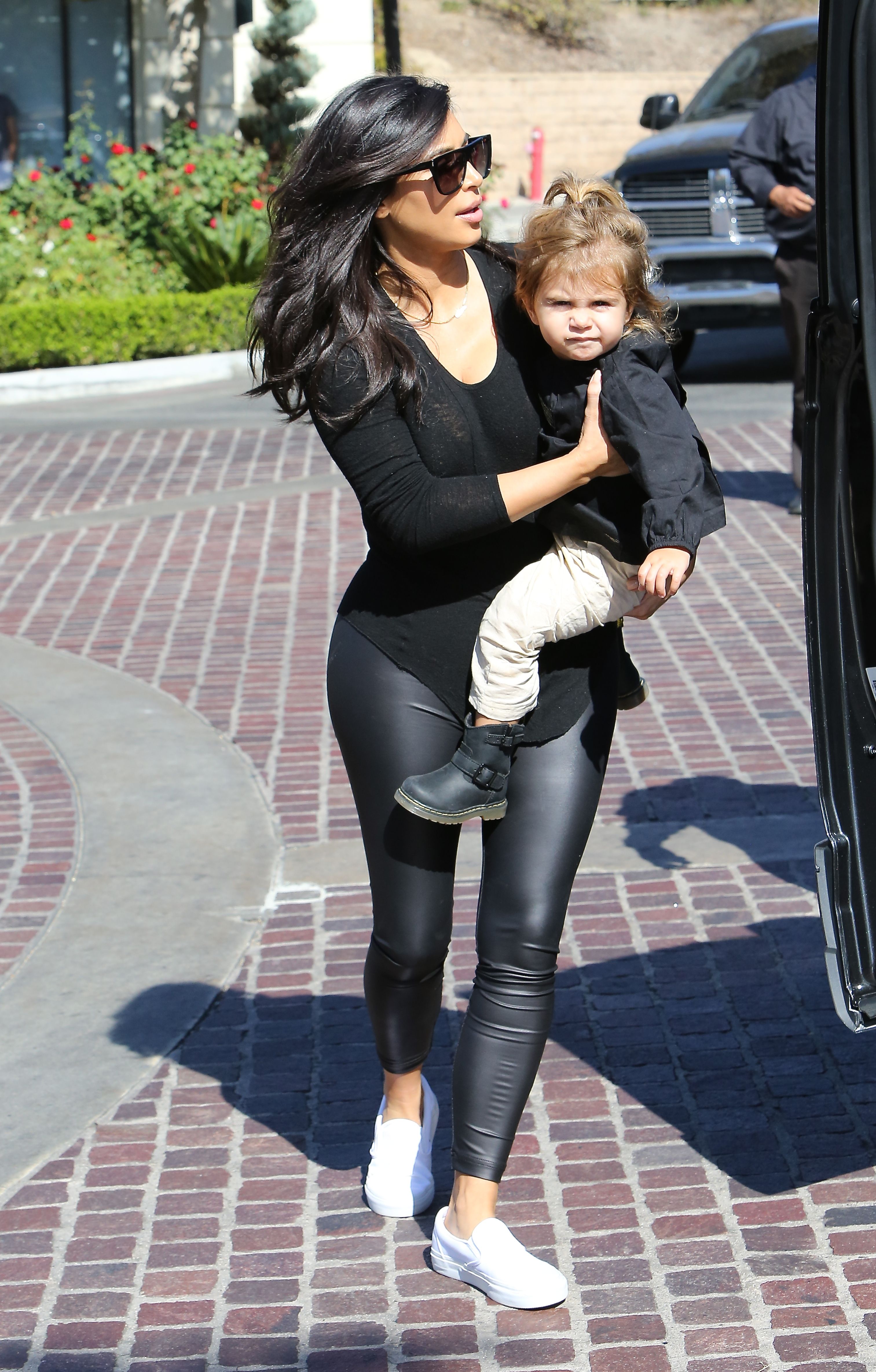 Access_Kardashian_07.jpg