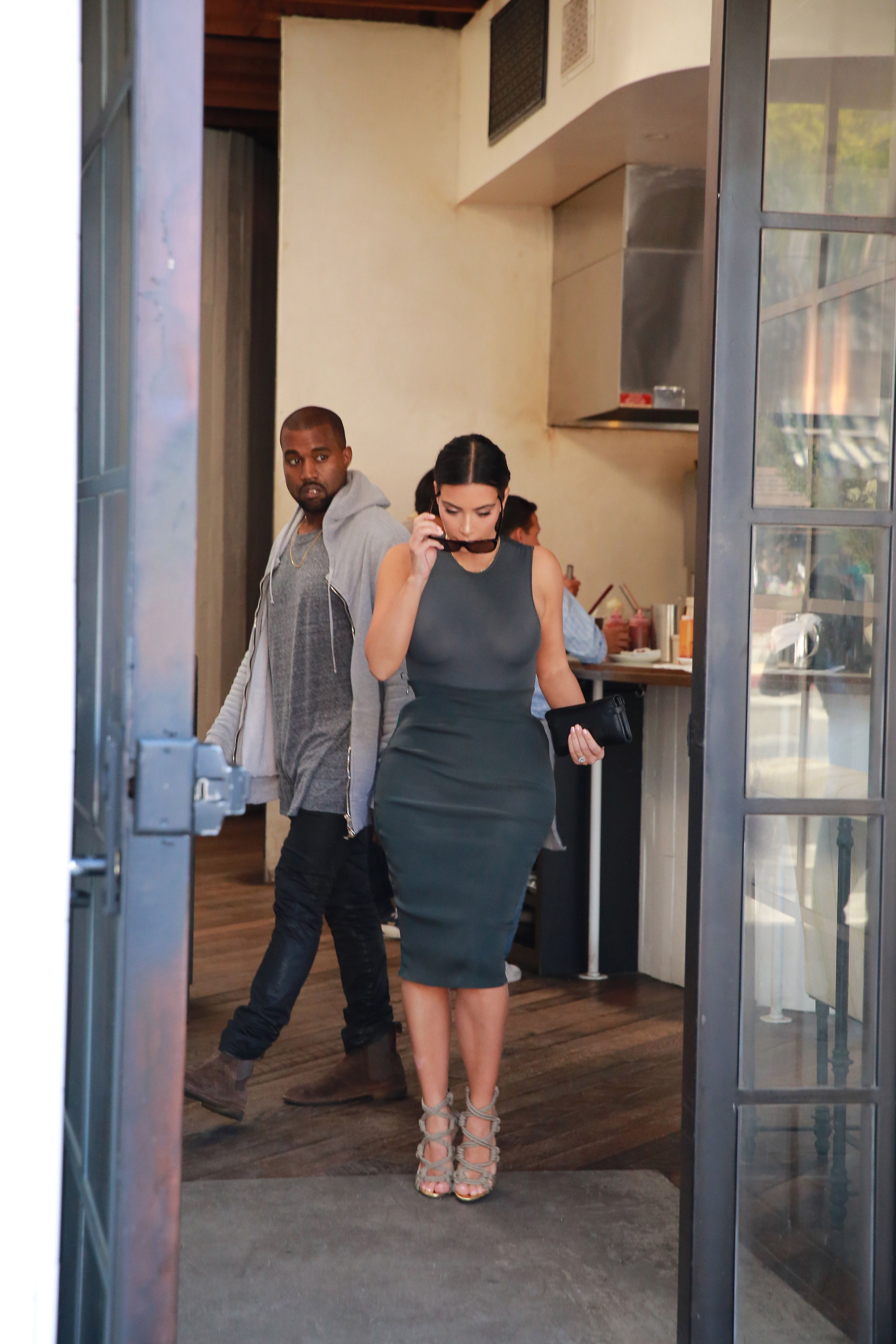 Access_Kardashian_02.jpg
