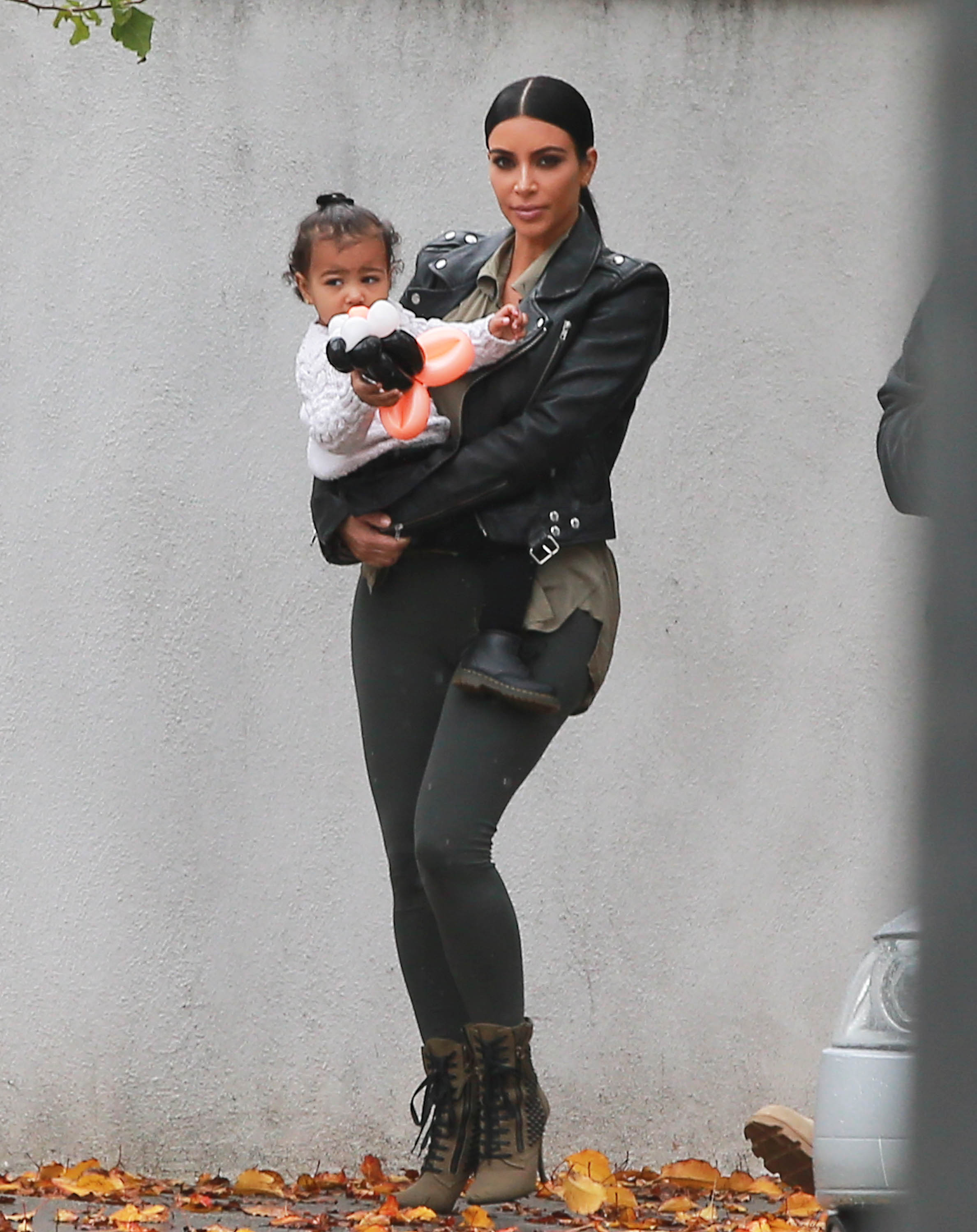 Access_Kardashian_02.jpg