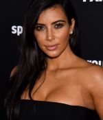 Access_Kardashian_03.jpg