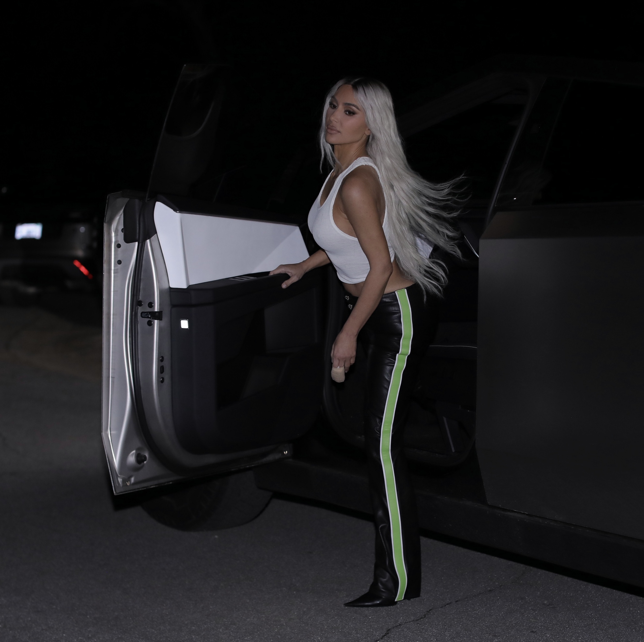 Access_Kardashian_02.jpg