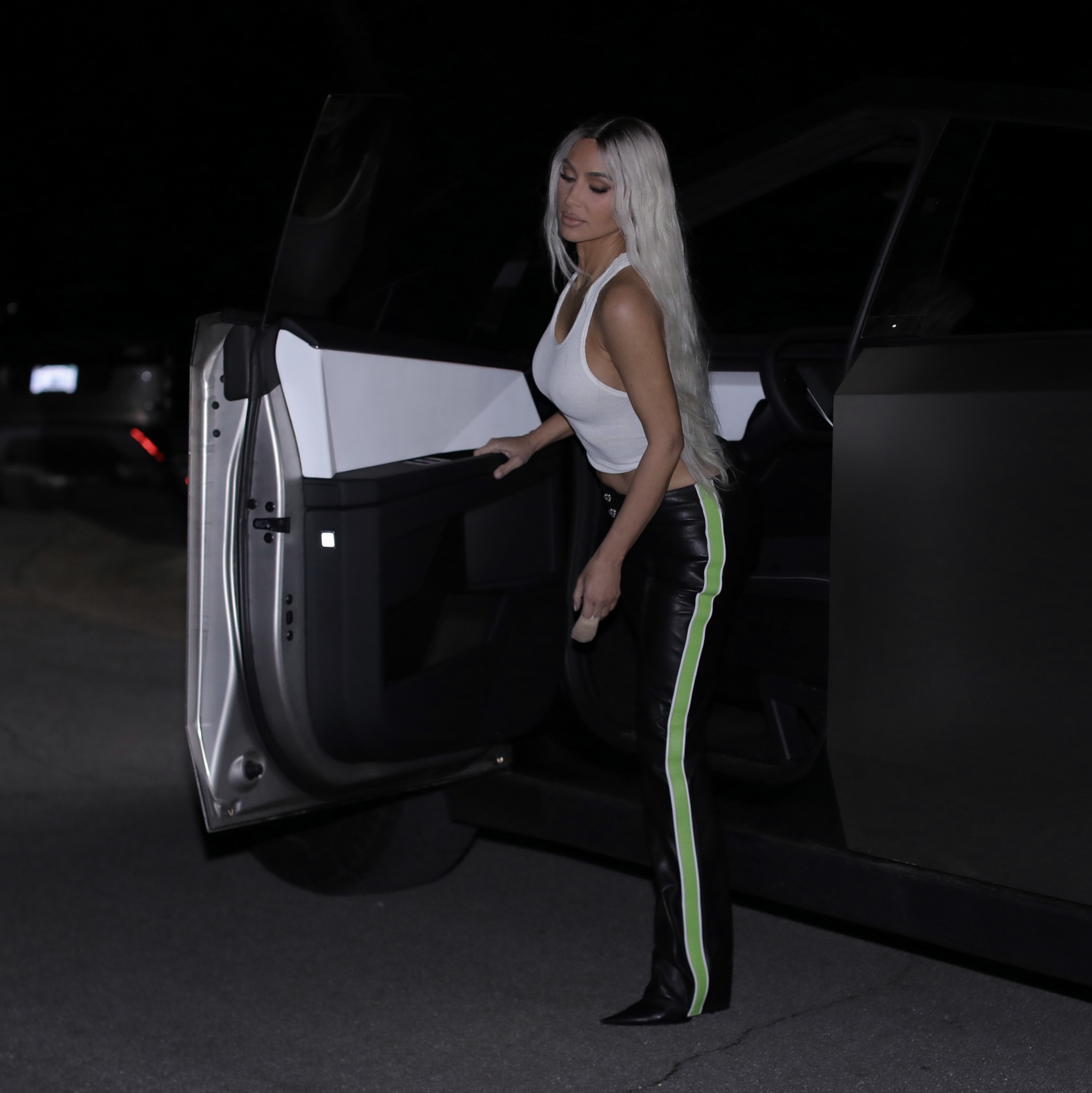 Access_Kardashian_03.jpg