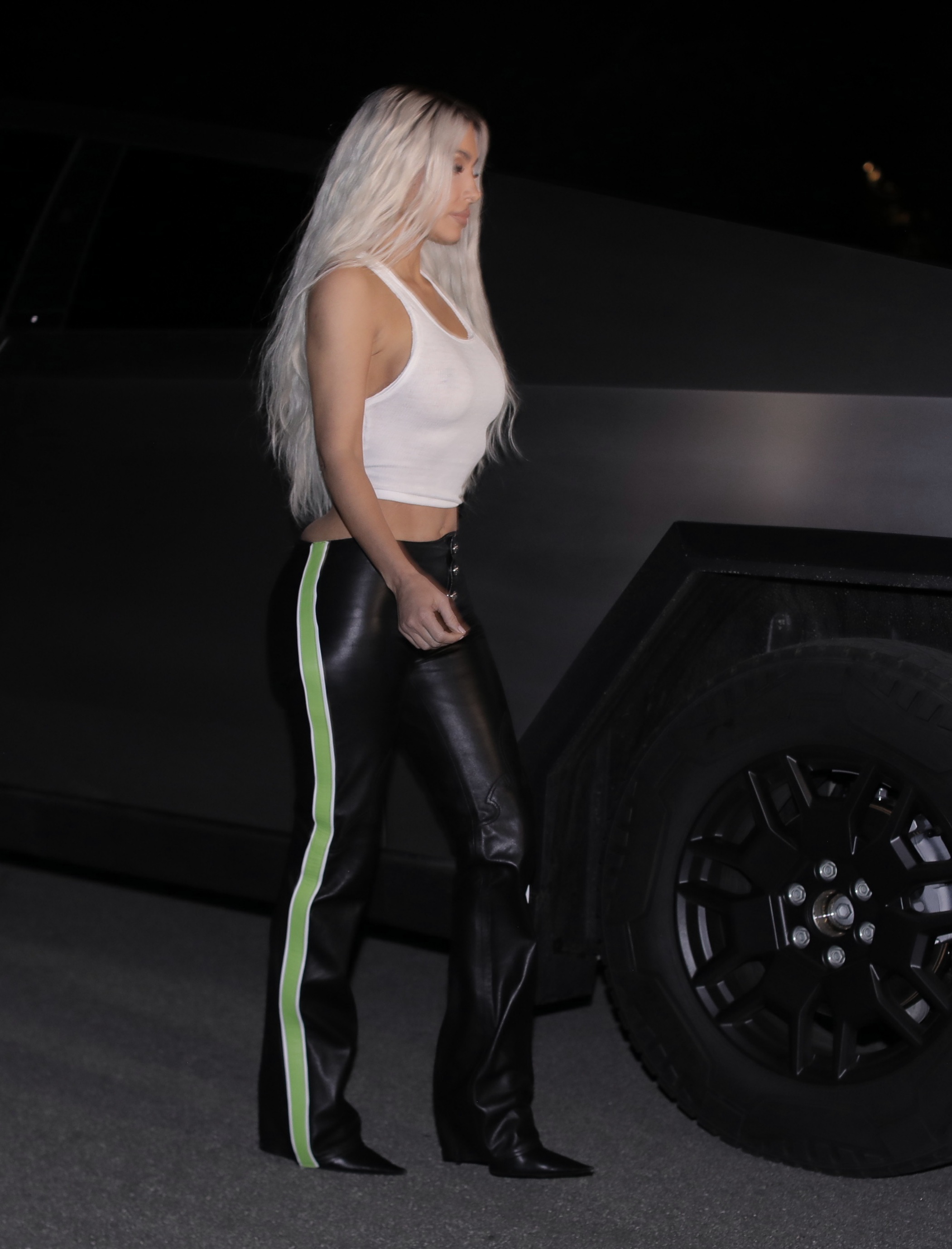 Access_Kardashian_05.jpg