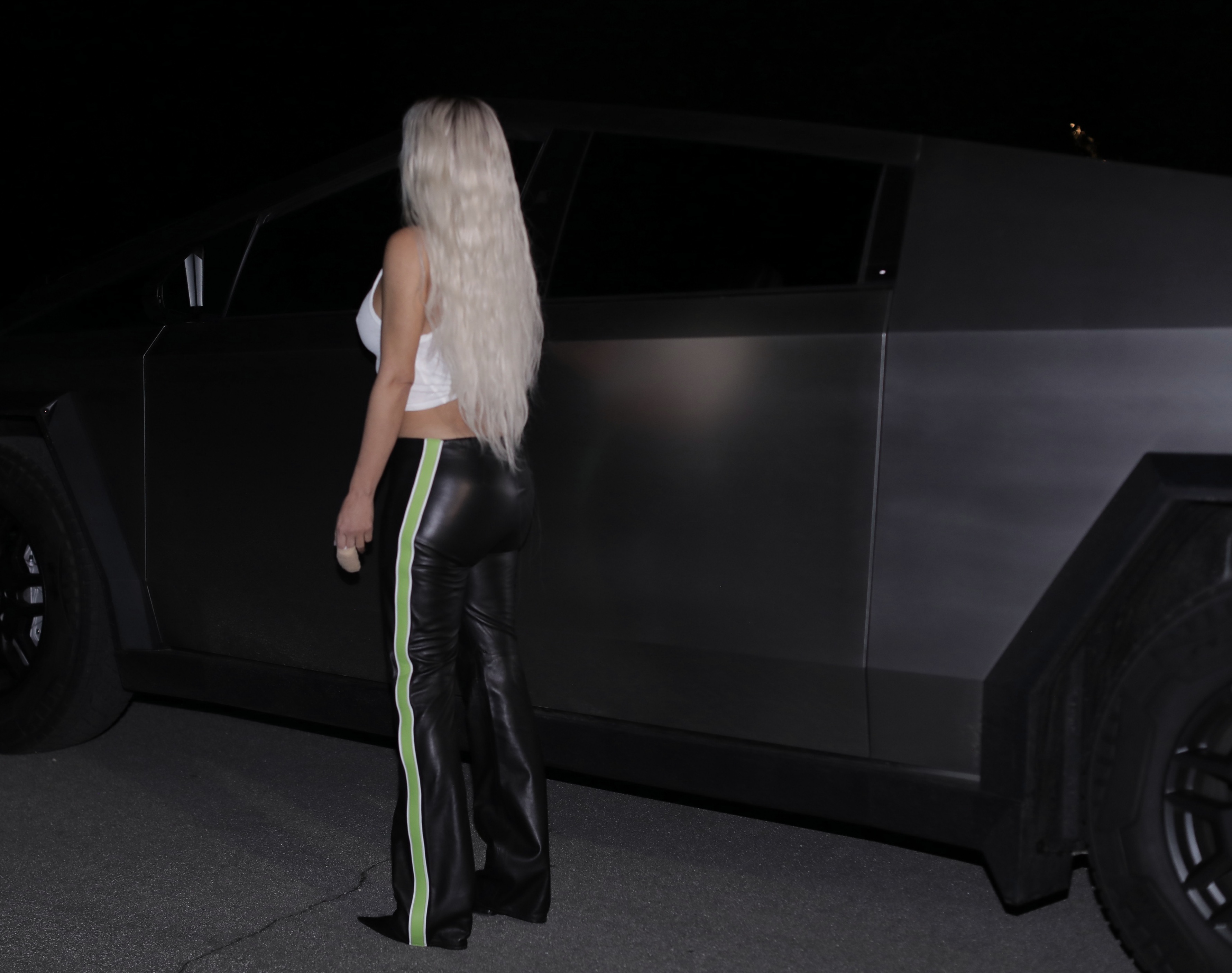 Access_Kardashian_09.jpg