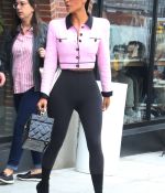 Access_Kardashian_04.jpg
