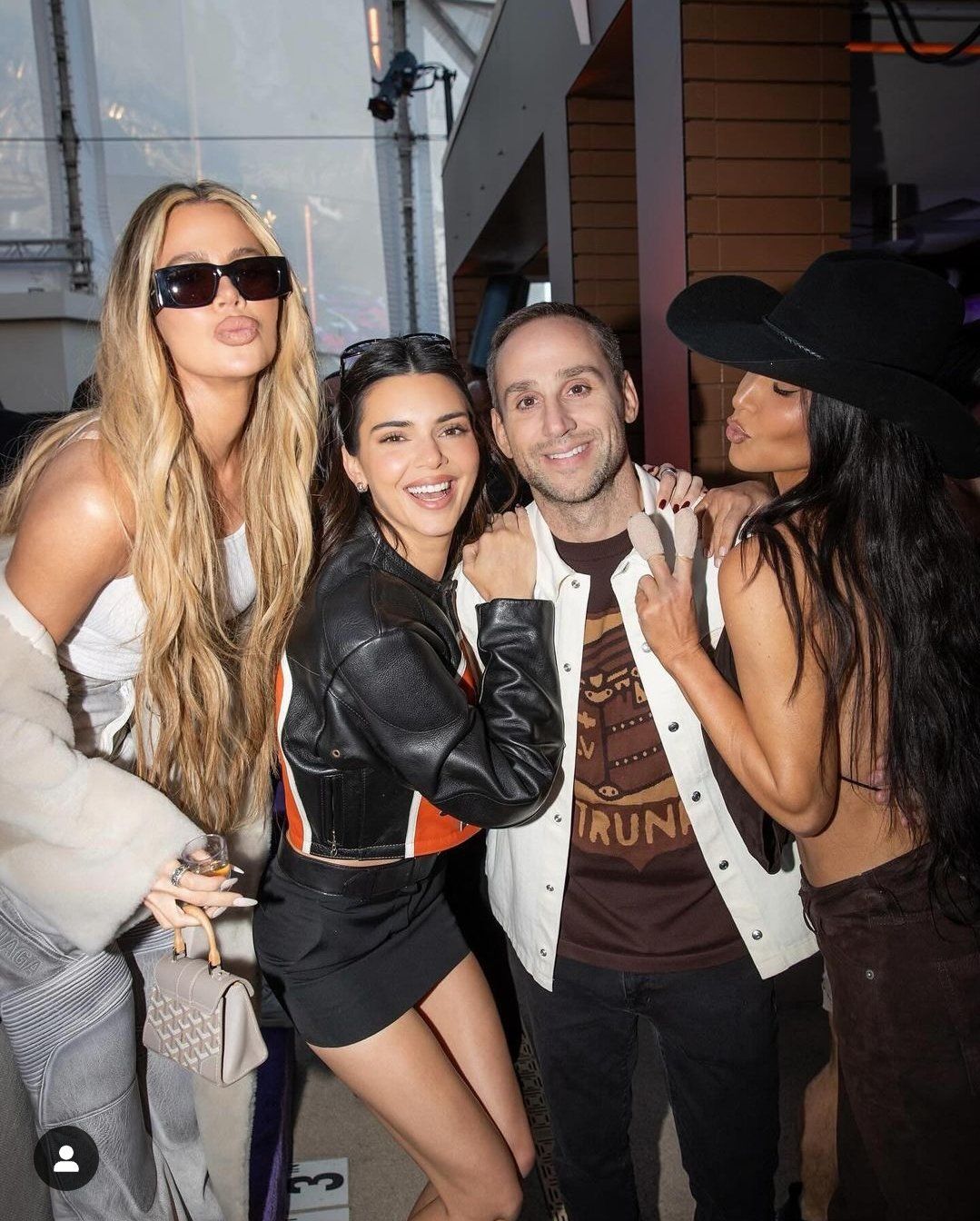 Access_Kardashian_001~1.JPG