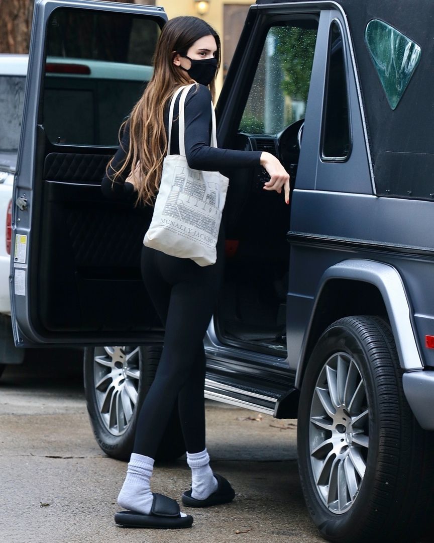 Access_Kardashian_001.jpg