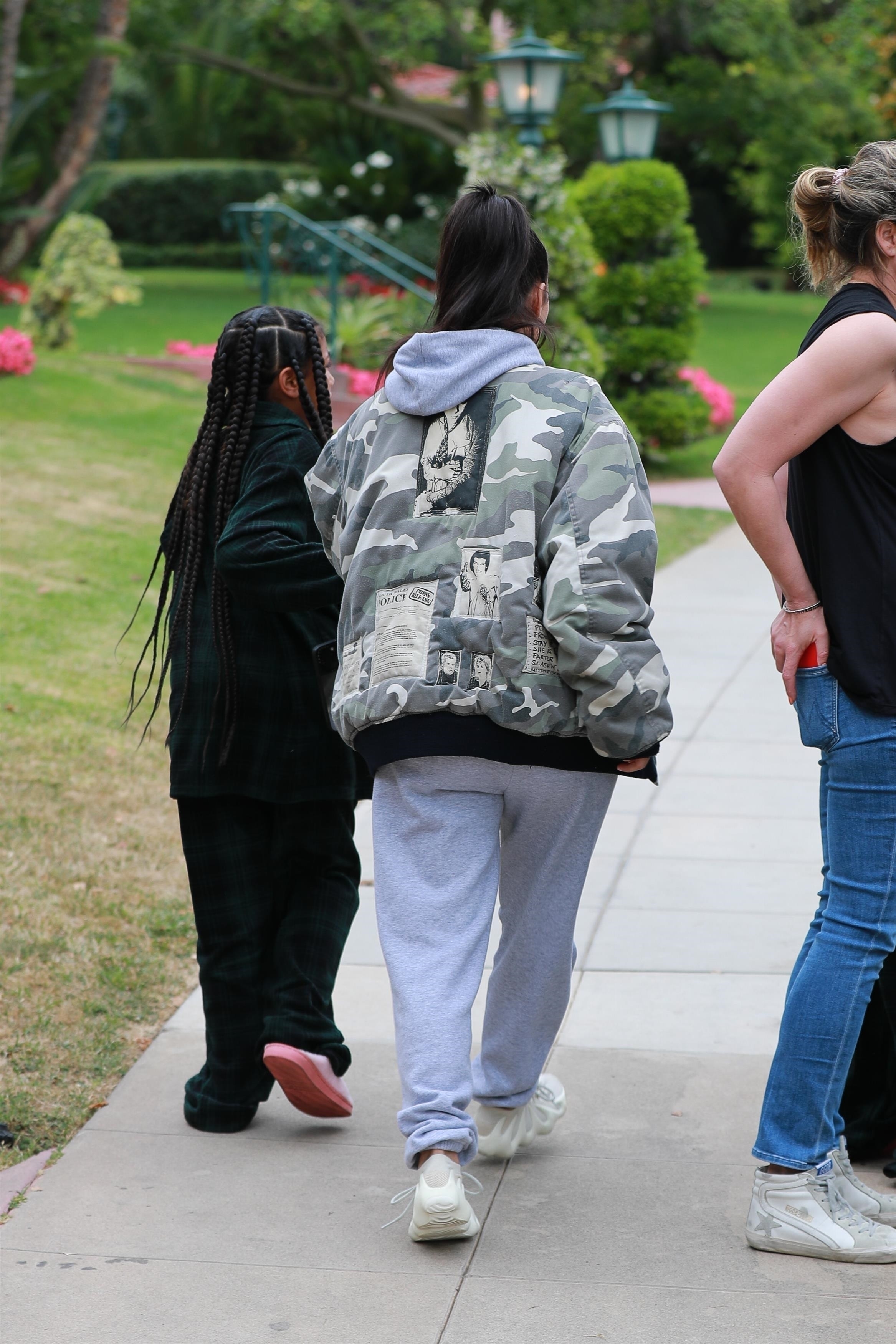Access_Kardashian_07.jpg
