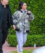 Access_Kardashian_03.jpg