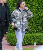 Access_Kardashian_05.jpg