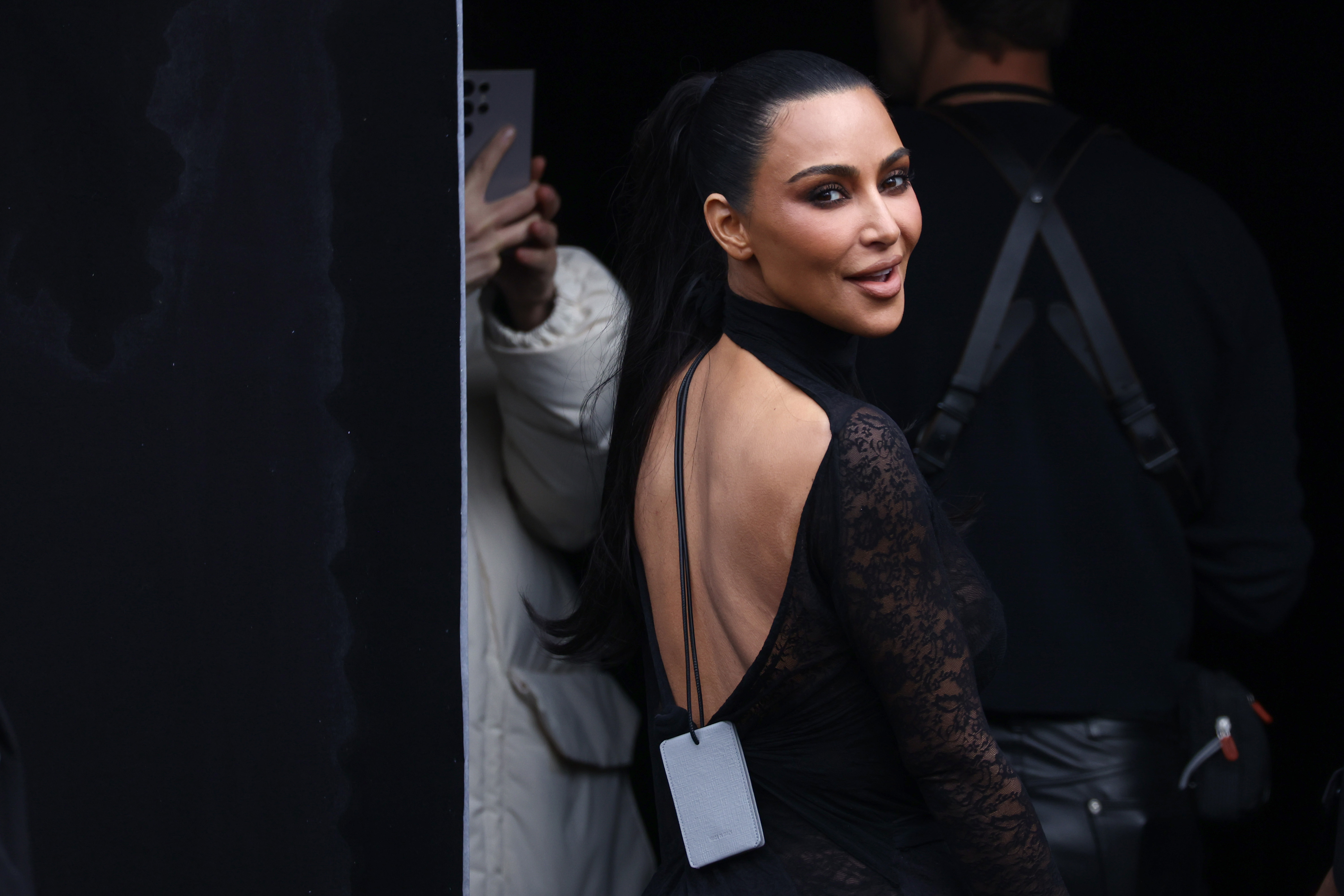 Access_Kardashian_01.jpg