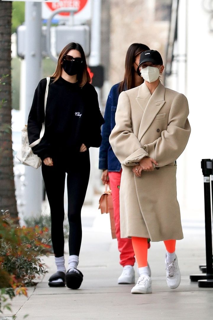 Access_Kardashian_001~0.jpg