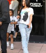 Access_Kardashian_01.jpg