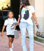 Access_Kardashian_030.jpg