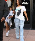 Access_Kardashian_07.jpg