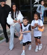 Access_Kardashian_01.jpg
