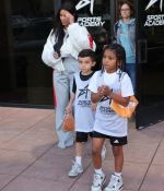 Access_Kardashian_08.jpg