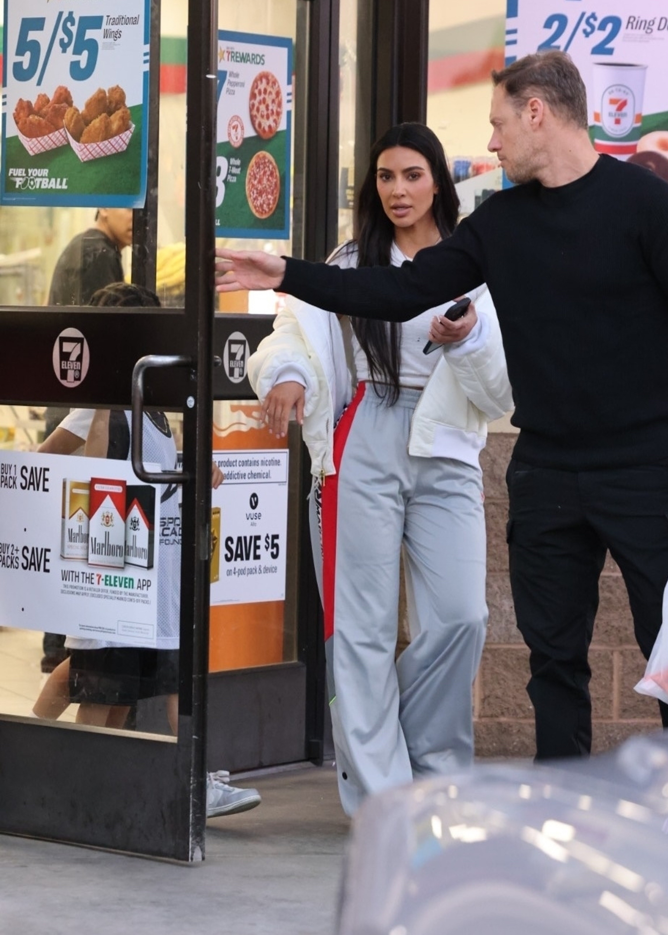Access_Kardashian_06.jpg