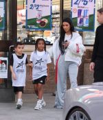 Access_Kardashian_02.jpg