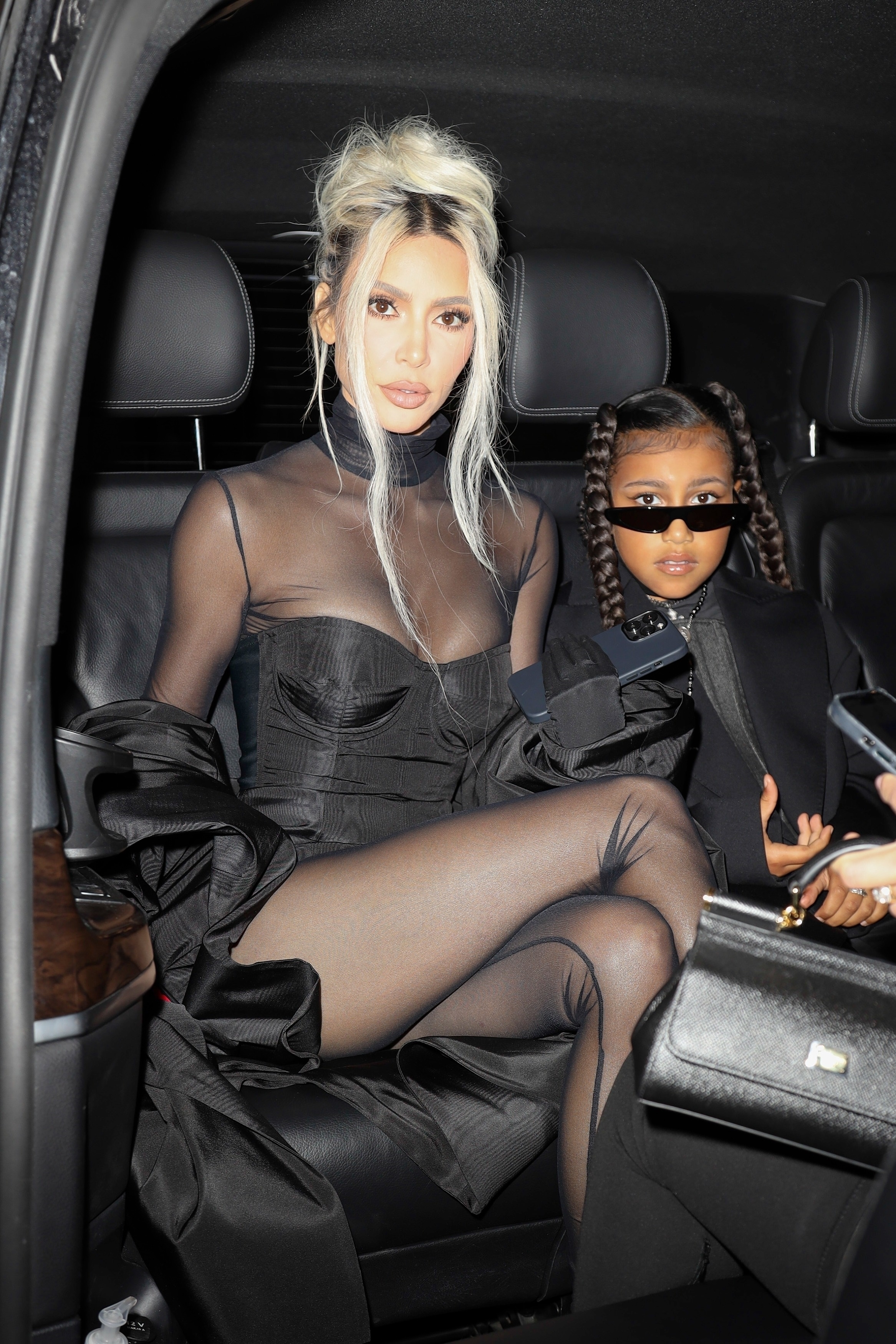 Access_Kardashian_010.jpg