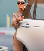 Access_Kardashian_010.jpg