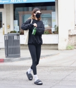 Access_Kardashian_001.jpg