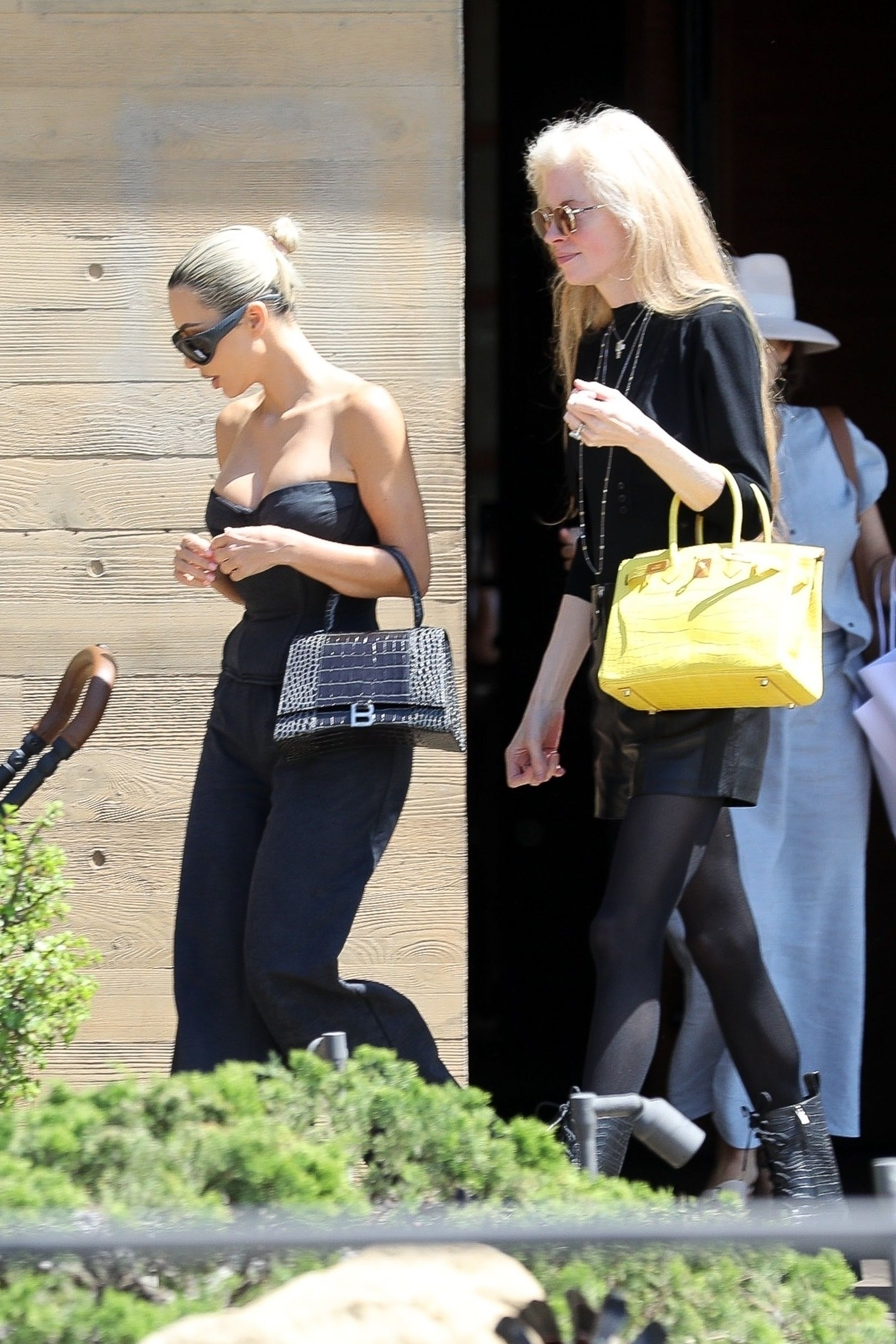 Access_Kardashian_04.jpg