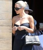 Access_Kardashian_03.jpg
