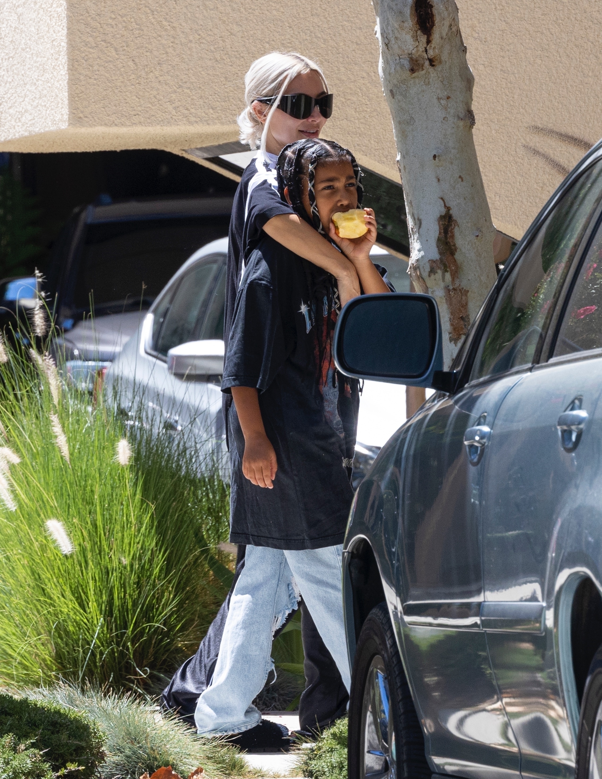 Access_Kardashian_05.jpg