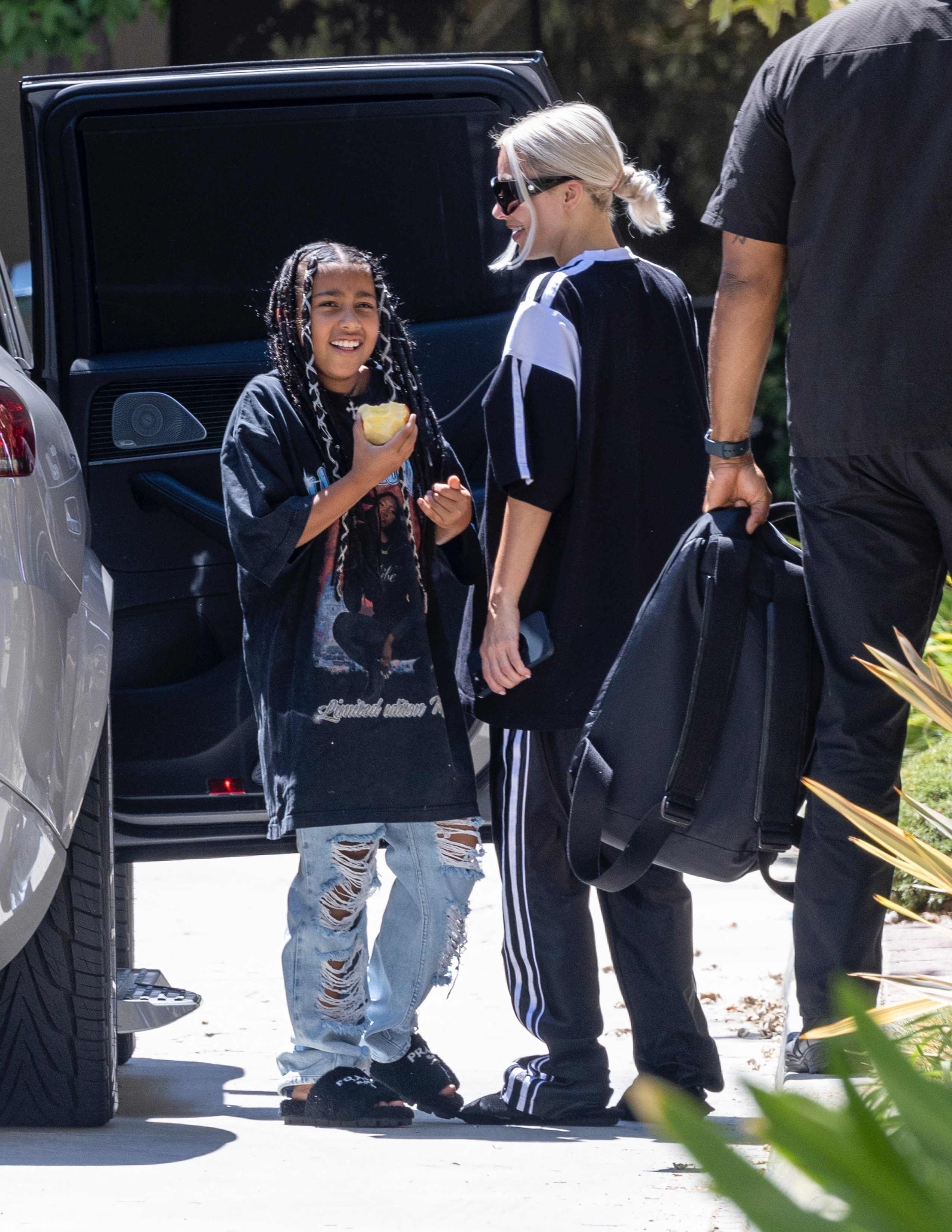 Access_Kardashian_08.jpg