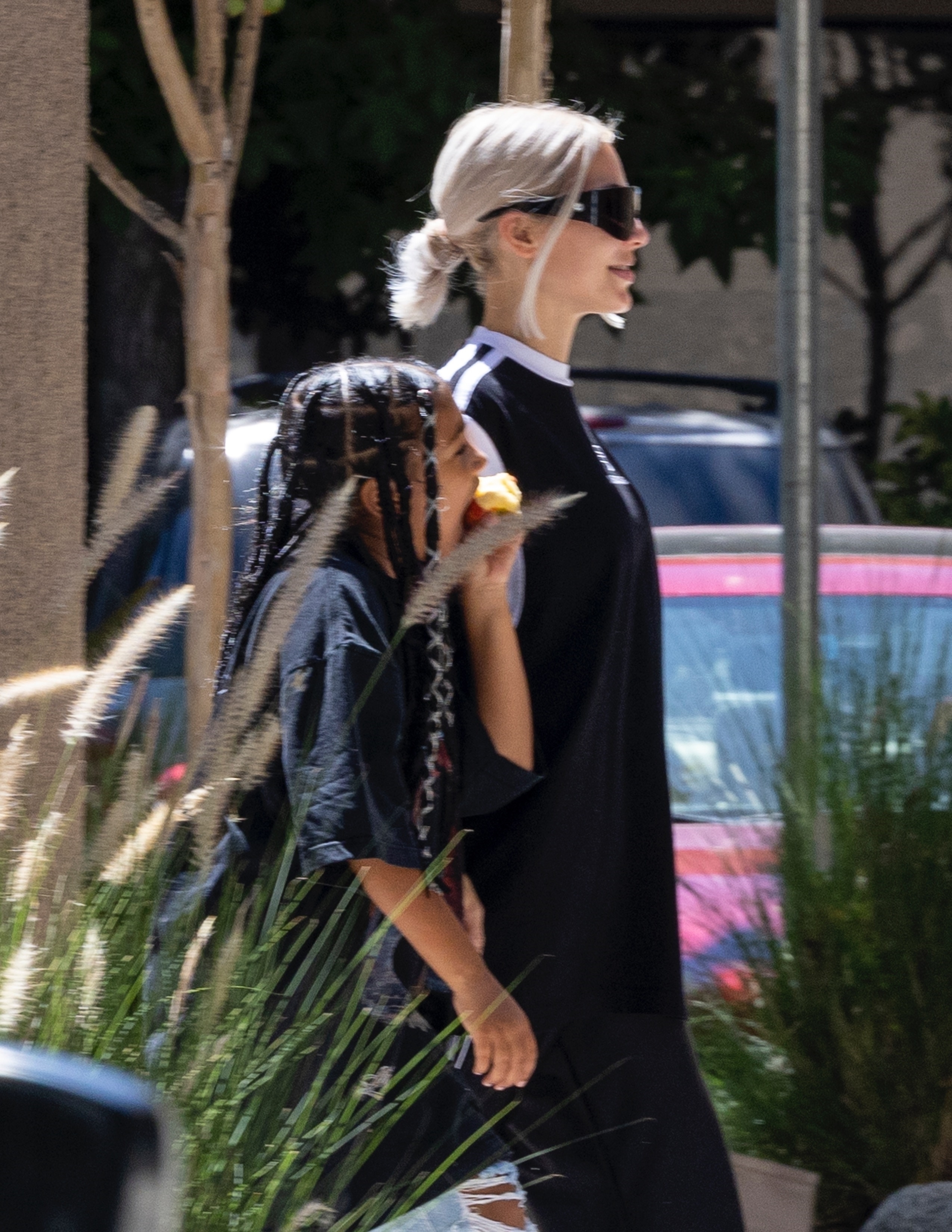 Access_Kardashian_09.jpg