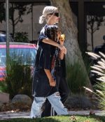 Access_Kardashian_07.jpg