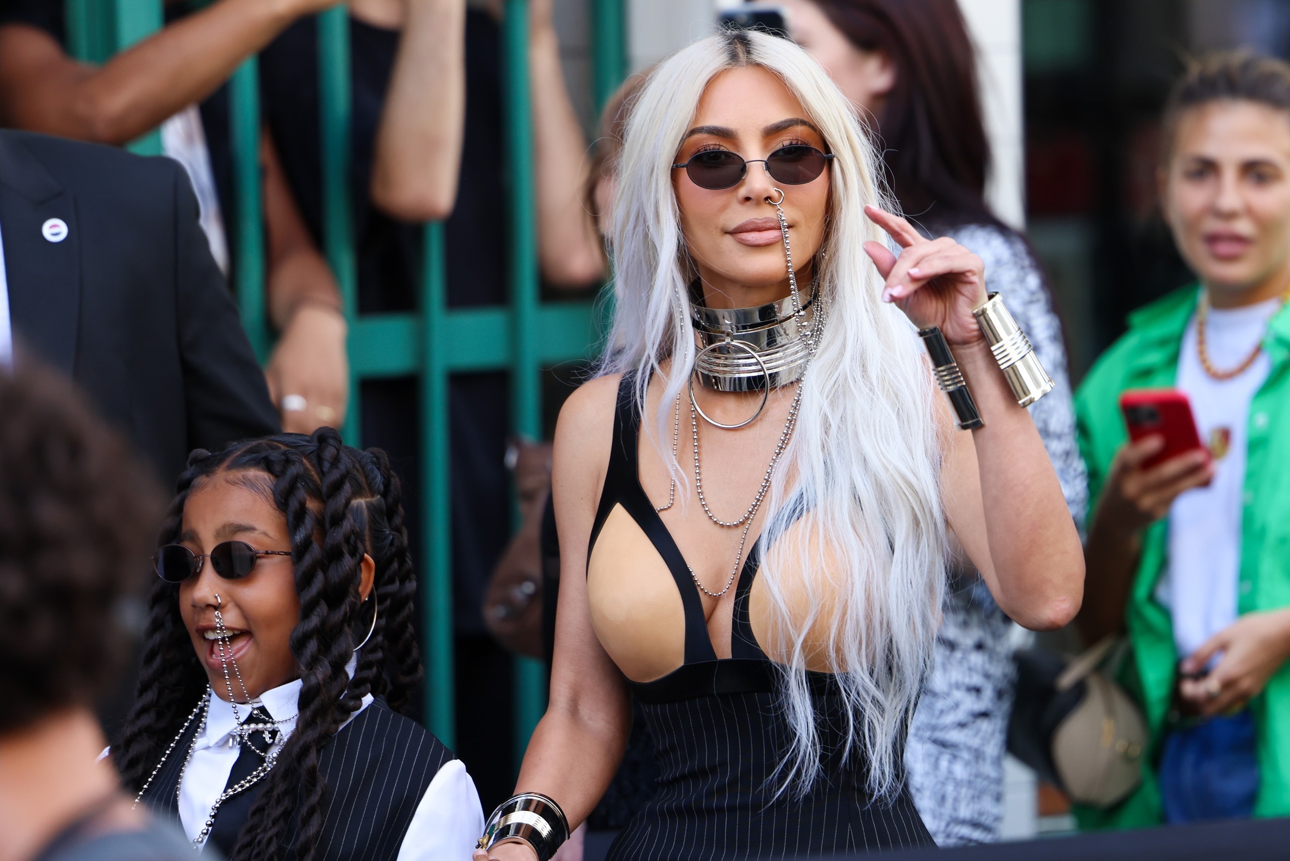 Access_Kardashian_04.jpg